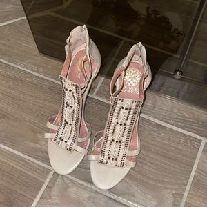 Vince Camuto Heeled Satin and Metallic Beige Sandals.